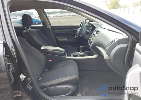 2015 Nissan Altima 2.5/2.5 S/2.5 Sl/2.5 Sv z USA, uszkodzony, nr VIN 1N4AL3AP2FC420820